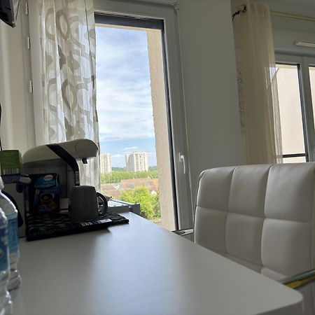 Chambre A Antony Proche Orly Aeroport Luaran gambar